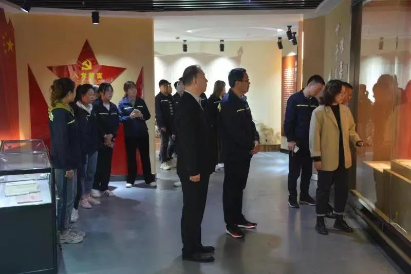 60895b44bcd1f.jpg 2.jpg